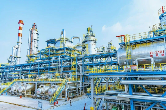打造世界级高科技一体化绿色石化基地——镇海炼化 打造世界级高科技一体化绿色石化基地——镇海炼化
